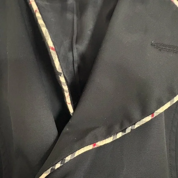Black Trench Coat Burberry Sample - Picture 3 of 7